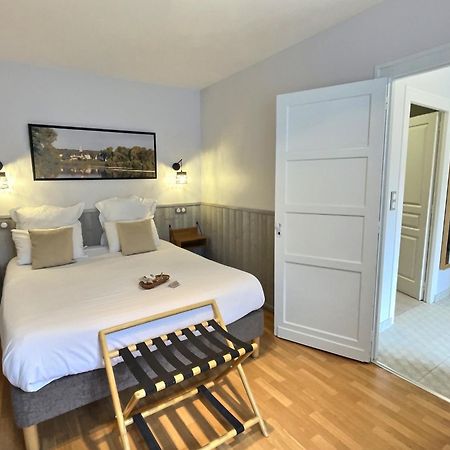 Logis Hotel Du Cygne Bracieux Eksteriør billede