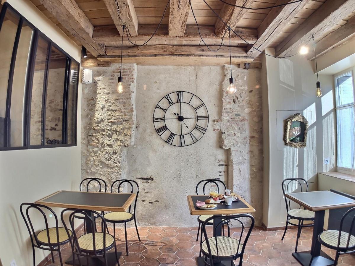 Logis Hotel Du Cygne Bracieux Eksteriør billede