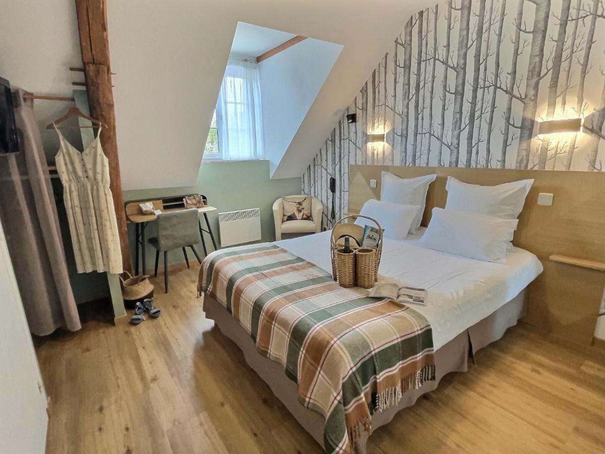 Logis Hotel Du Cygne Bracieux Eksteriør billede
