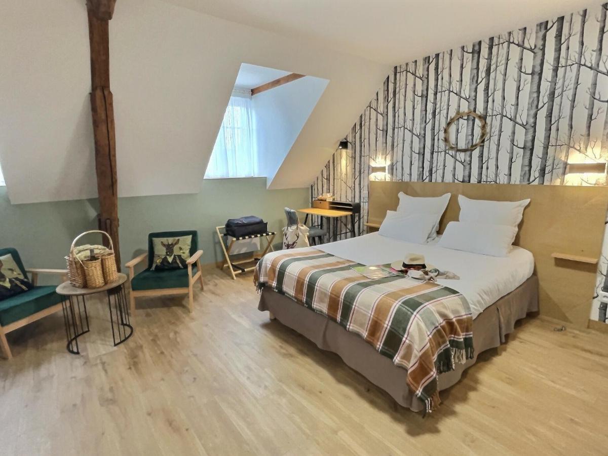 Logis Hotel Du Cygne Bracieux Eksteriør billede