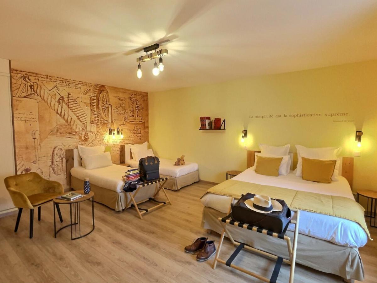 Logis Hotel Du Cygne Bracieux Eksteriør billede