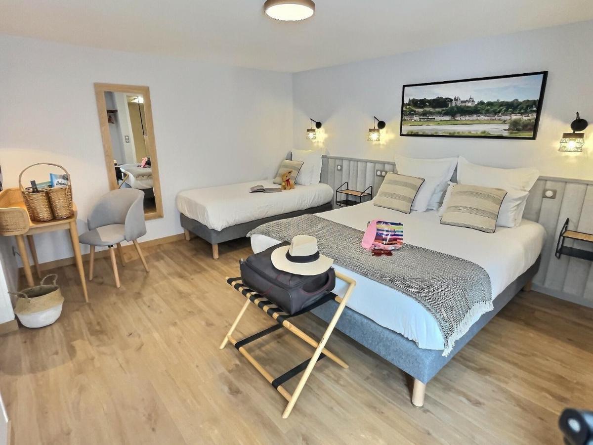 Logis Hotel Du Cygne Bracieux Eksteriør billede